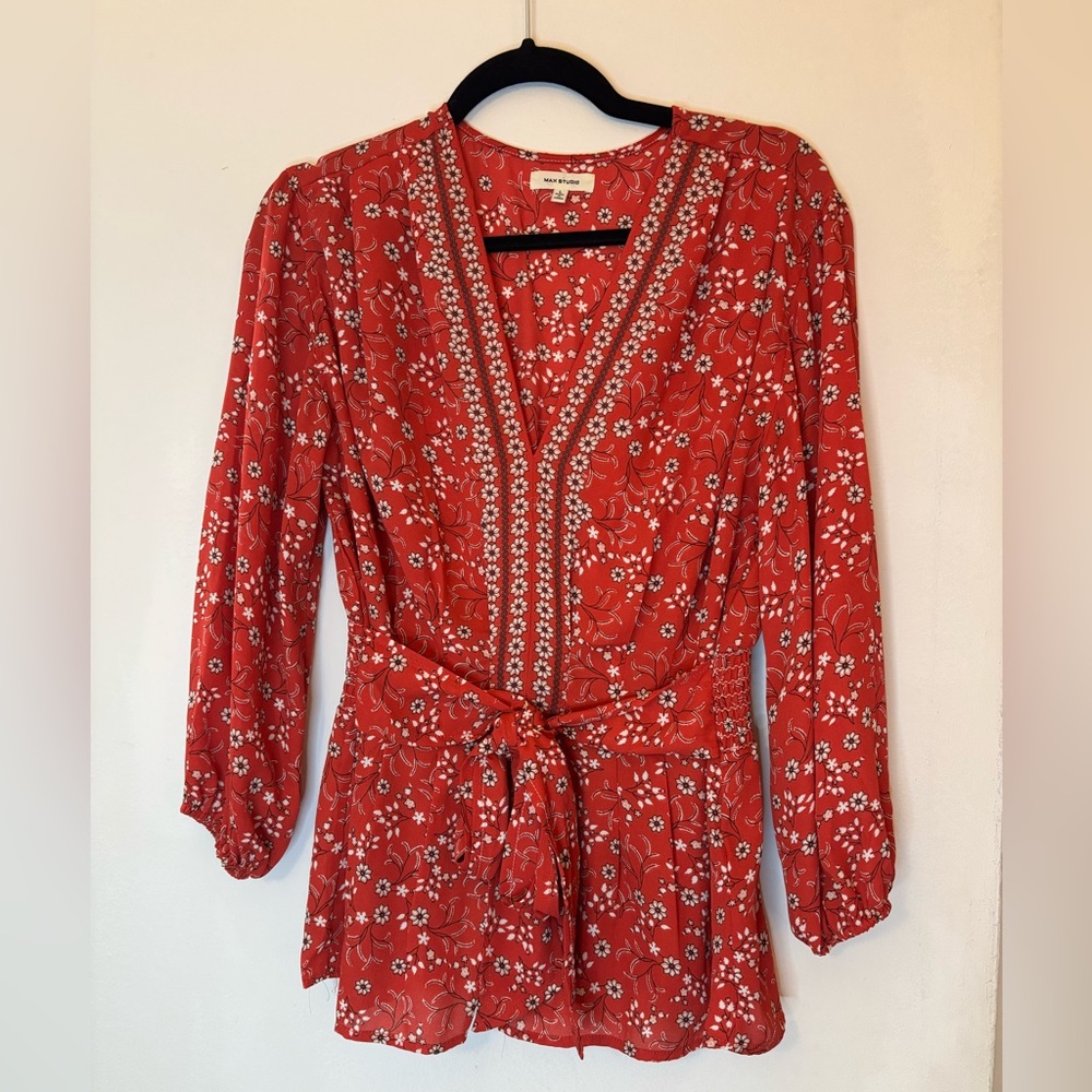 Max Studio Ladies red long sleeve floral top